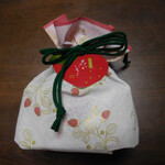 京都菓匠 清閑院 - 料理写真:いちご柄の巾着