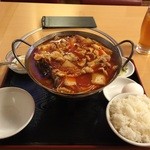 Katei Hinabeya - 豚肉火鍋（880円）