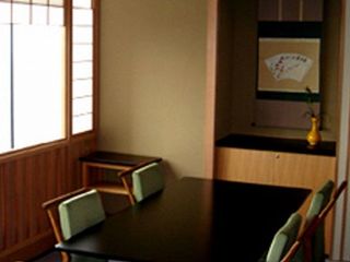 Kyouto Kicchou - 個室の洋室では、眺望の素敵なお部屋で椅子に座って会席料理をお楽しみいただけます。