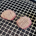 焼肉うしごろ - 厚切りタン 焼き