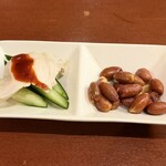 焼き鳥&焼きラム うまいける - お通し