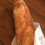 ル パン グリグリ - フランスパン(大、半分のみ撮影)