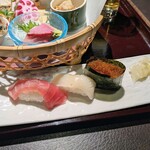 釧路ふく亭 櫂梯楼 - 寿司3貫