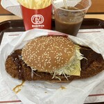 ドムドムハンバーガー - わんぱくメンチカツバーガー