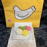 豊島屋 瀬戸小路 - ■落雁 (小鳩豆楽。3袋入り) ￥540