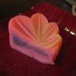 竹情荘 - 紅葉のお菓子の断面(2014.11)