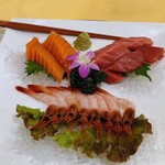 ホテルサンプラザ - 刺身の盛り合わせ