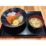 宮地鮮屋 - 