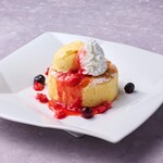 村さ来 - ふわふわパンケーキ いちごソース