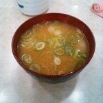 おにぎり ぼんご - 豆腐の味噌汁