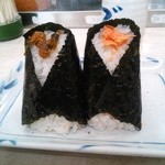 おにぎり ぼんご - サケとアサリ（正面）