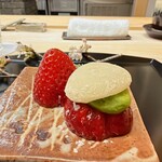 赤坂おぎ乃 - 神の苺大福