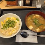 松屋 - 料理写真:鶏そぼろたまご丼豚汁セット
