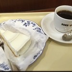 DOUTOR COFFEE - ２層のチーズケーキ、ブレンドコーヒー