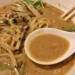 四川担担麺 阿吽 - スッキリとした味噌スープ！