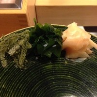 蔵六雄山 - 海ぶどう ワカメ ガリ