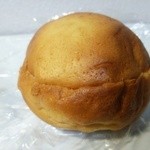 きしわ - ﾒﾛﾝﾊﾟﾝにﾌﾞﾙｰﾍﾞﾘｰっぽいのが入ったの140円