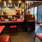 ラーメン　赤組 - 店内
