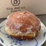 SILK AND ILY DONUT - はちみつグレース