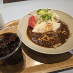 CAFE SALVADOR BUSINESS SALON - 