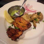 アーンドラ・ダイニング - チキンティッカ、ガーリックチキン