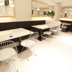 ロハス銀座 - 広々としたスペースです