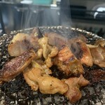 くいやがれ - ホルモン