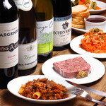 ビーボ デイリー スタンド - 料理写真:各種デリ