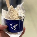 横須賀ジェラートファクトリー - ポートレートで撮ったら変になった
