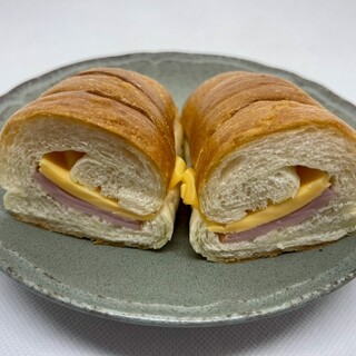 塩パン屋 パン・メゾン_1