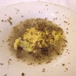ウシマル - キノコ トリュフ オムレツのスープ