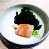 きたむら別館 - 寒鰤の芽葱巻き、若布