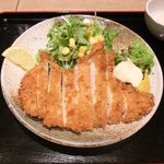 赤坂 ぽん輔 - 鳥取県産大山鶏カツ定食(ムネ肉) 500円
