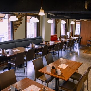 FELLOWS Bistro&Bar_1