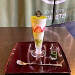 兼六園茶屋 見城亭 - 抹茶パフェ