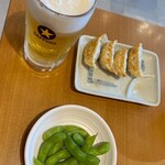 一刻魁堂 - 料理写真:✧〖ハッピーセット〗毎日13～19時750えん(税込825えん)☆アルコールドリンク1杯→✧〖生ビール(中)〗☆ギョーザ(4ヶ)☆枝豆(ハーフ)☻【年末年始・お盆・ゴールデンウィーク期間