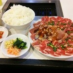 焼肉 弘城 - ブーチキジャンボ定食