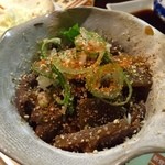 門前酒場 - 名物もつ煮です。酒が進みますよ！