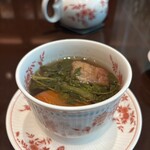 赤坂璃宮 - 塩漬け肉とクレソンの炊き出しスープ