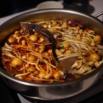 美容薬膳火鍋 美鍋 - 