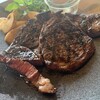 ワカヌイ グリル ダイニング バー 東京 - 200g  牧草牛のリブアイ　ミディアムレア