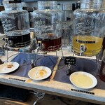 SALVATORE CUOMO & BAR - 