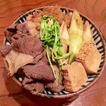 ももんじや - クマ丼 大盛（ツキノワグマのすき焼き丼／山椒かけて食うと美味いぞ〜）