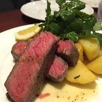 Osteria e Bar La Luce - 赤牛のビステッカ