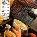 スウィート ビターズ - ぽっちり鳳龍さんの担々麺を出前