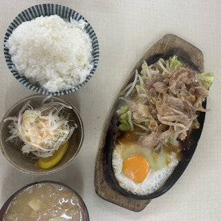 ドライブイン仔馬_1