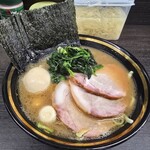 横濱家系ラーメン 勝鬨家 - 