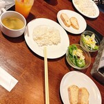 カフェダイニングアンドステーキ ガッテンダー - 
