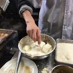 酒の穴 - 串揚げ準備