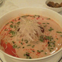 中国料理 彩龍 - きれいな色のコントラスト